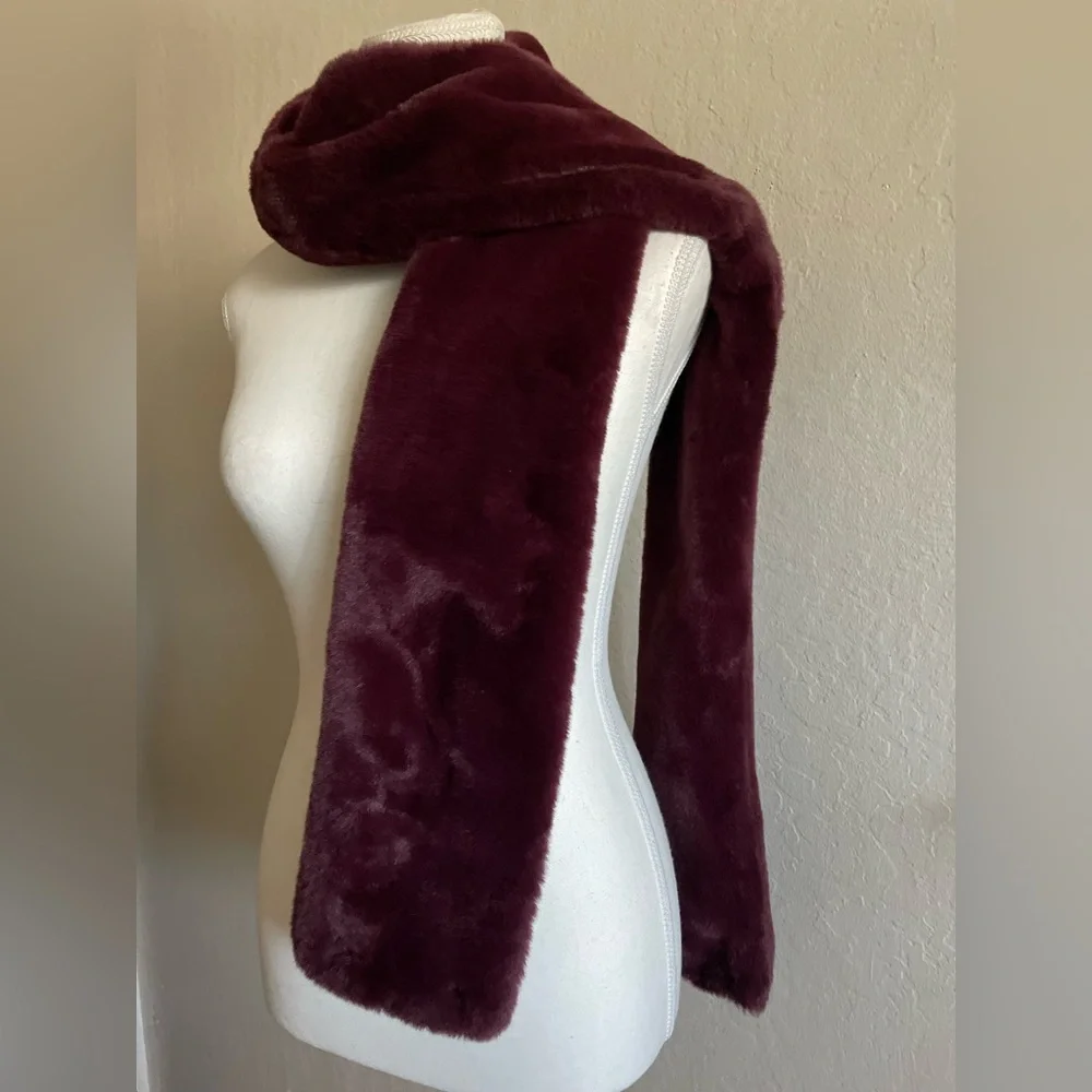 Plush Faux Fur Scarf Wrap in Deep Wine - Women's Fashion Accessory
